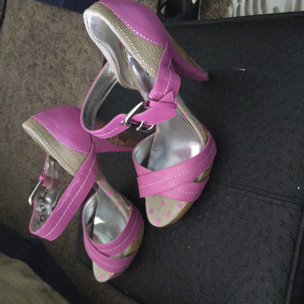 Charles David Sandals, Fuschia Size 8